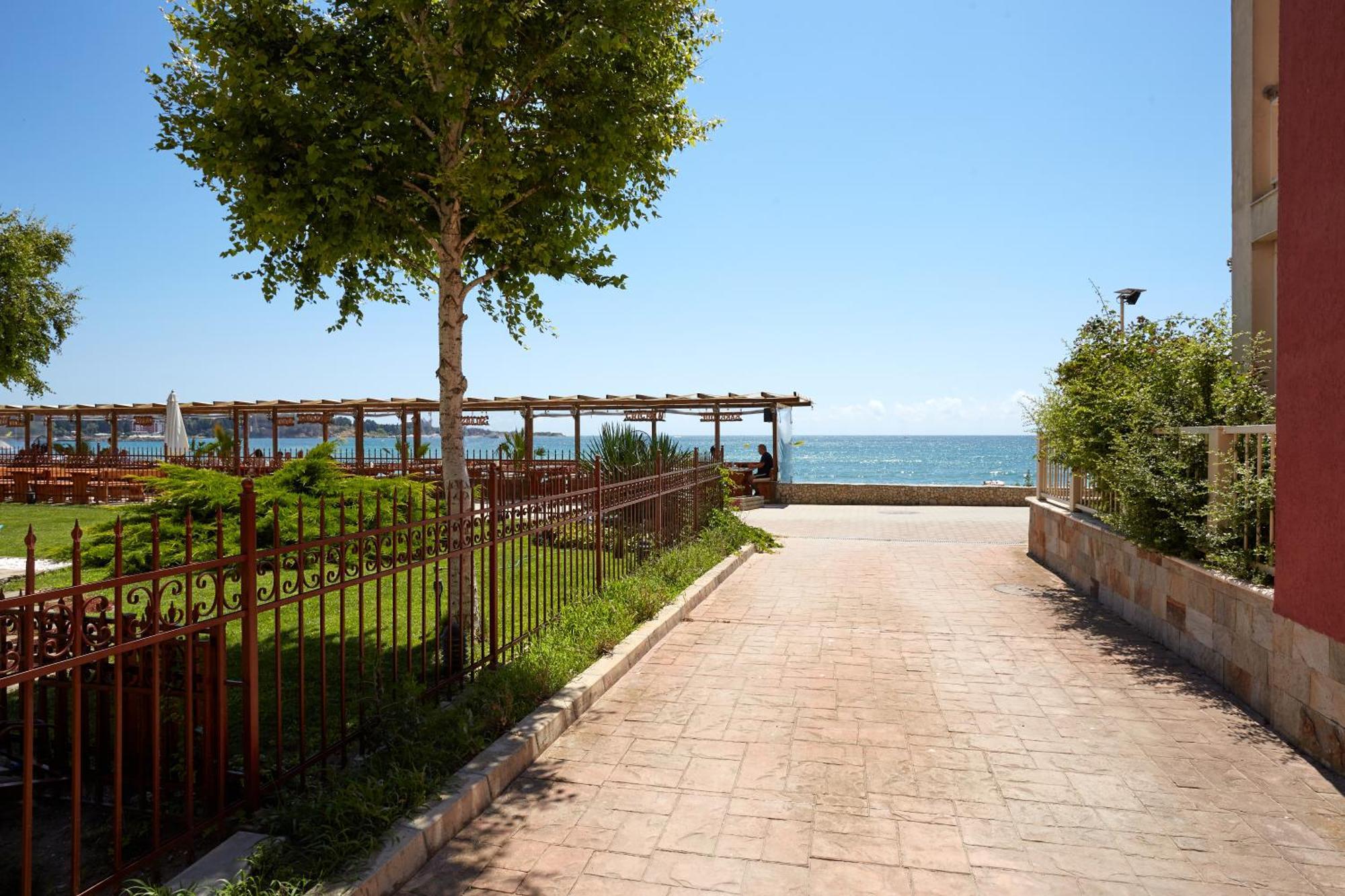 Luxury First Line Apartment With Pool By The Sea Misivri Dış mekan fotoğraf